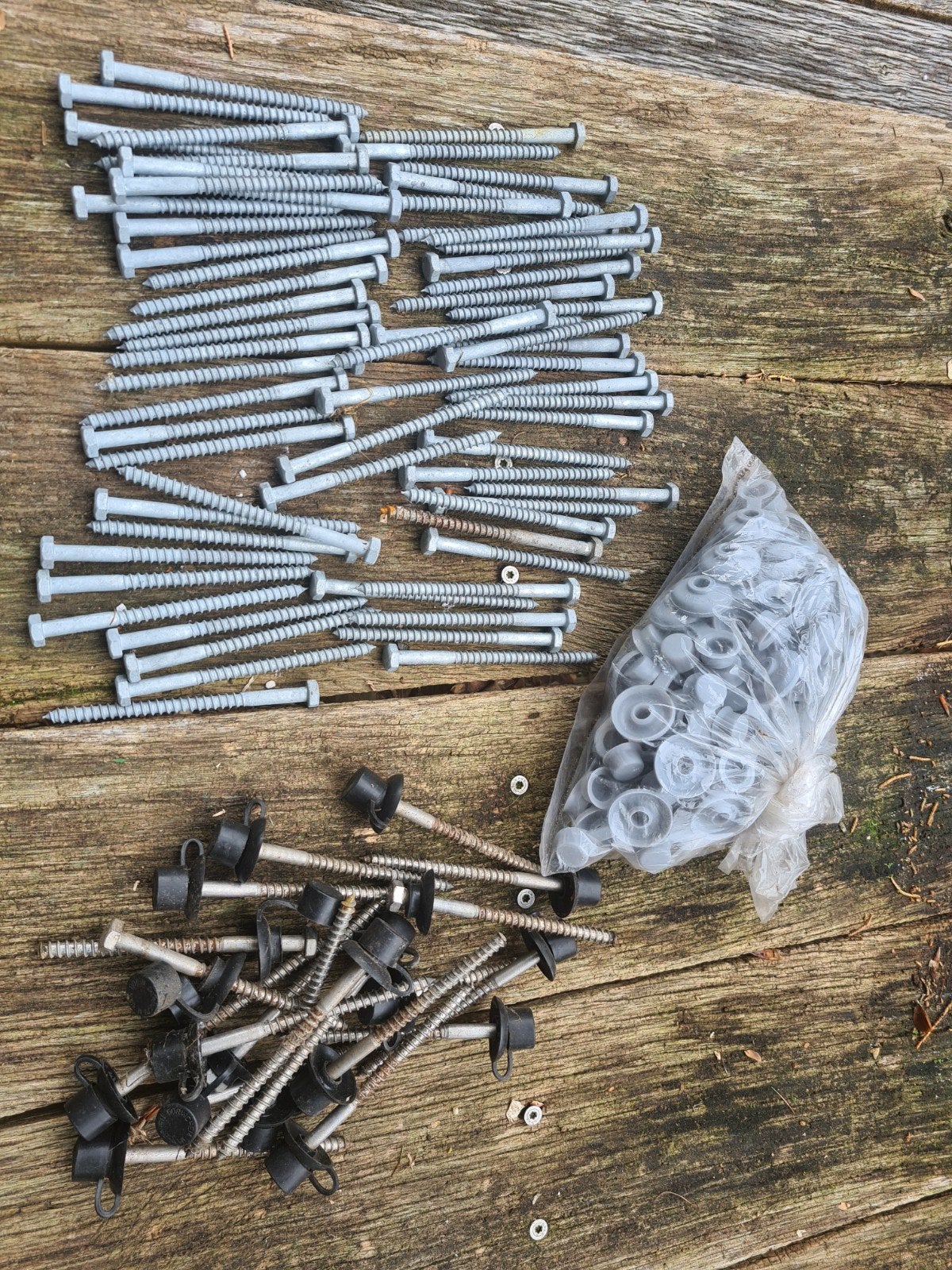 Golfplaatbouten 85stuks, Doe-het-zelf en Verbouw, Kunststof, Zwart, Ophalen of Verzenden, 15 m² of meer