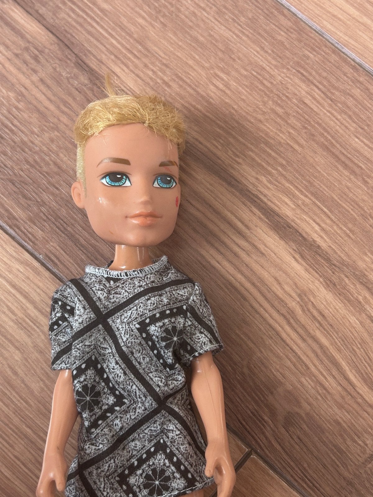Bratz jongens pop cameron barbie, Ophalen of Verzenden, Zo goed als nieuw, Pop