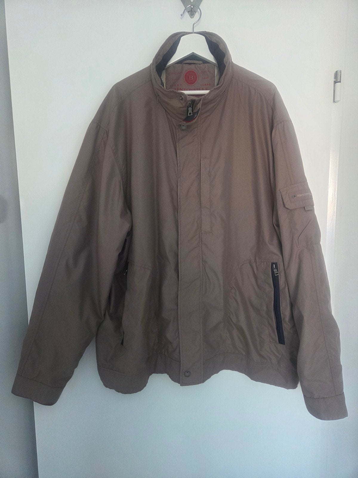 Bentonville jas in maat 64, Beige, Overige maten, Ophalen of Verzenden, Zo goed als nieuw