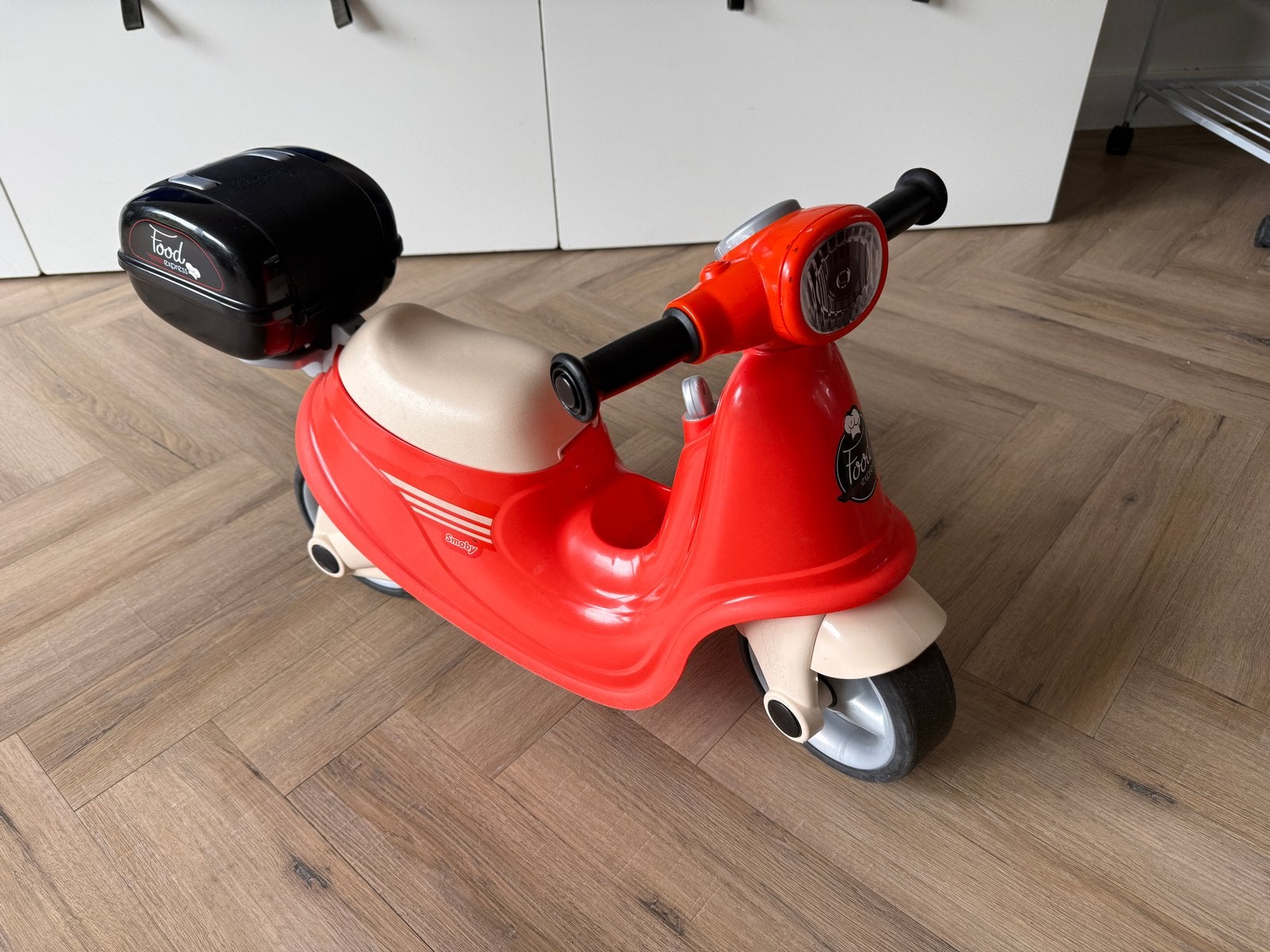 Smoby Loopscooter Pizza Bezorger - Food Express, Kinderen en Baby's, Speelgoed | Buiten | Voertuigen en Loopfietsen, Ophalen, Gebruikt