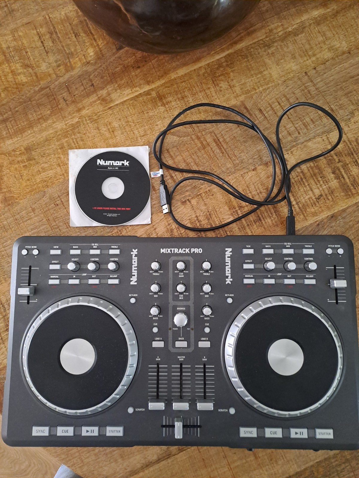 Numark Mixtrack Pro DJ Controller met software, Ophalen of Verzenden, Gebruikt, Dj-set, Numark