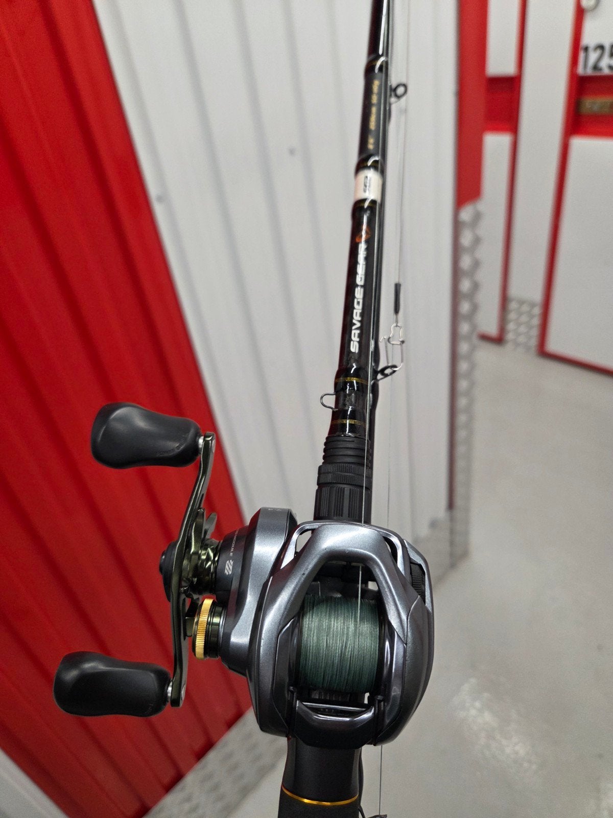 Savage Gear SG2 hengel met Shimano Curado DC 151HG, Ophalen, Gebruikt, Werphengel