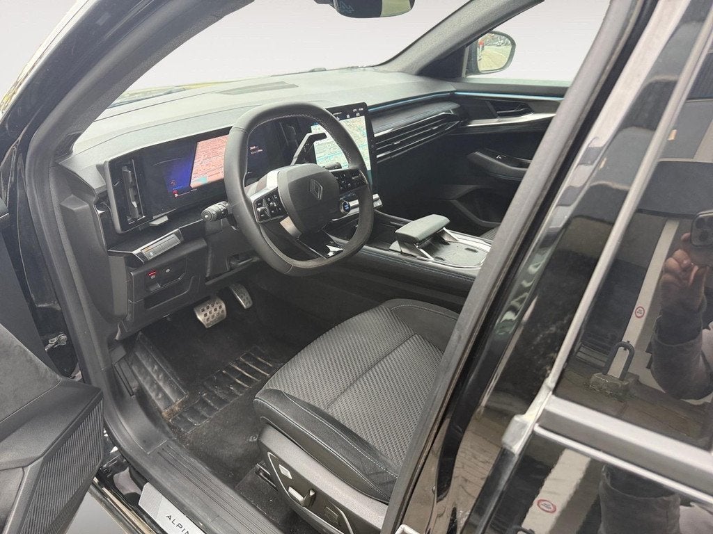 Renault Austral 1.2 E-Tech full hybrid 200 techno esprit Alp, Auto's, Renault, 12 maanden, Gebruikt, Euro 6, Zwart