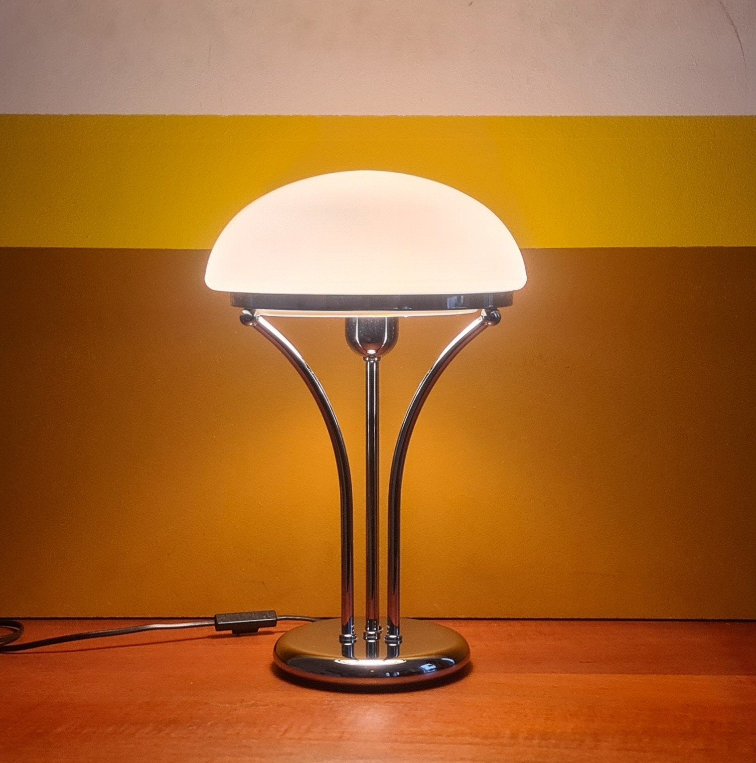 Vintage, design tafellamp. Mushroom. Opaline glas, Ophalen of Verzenden