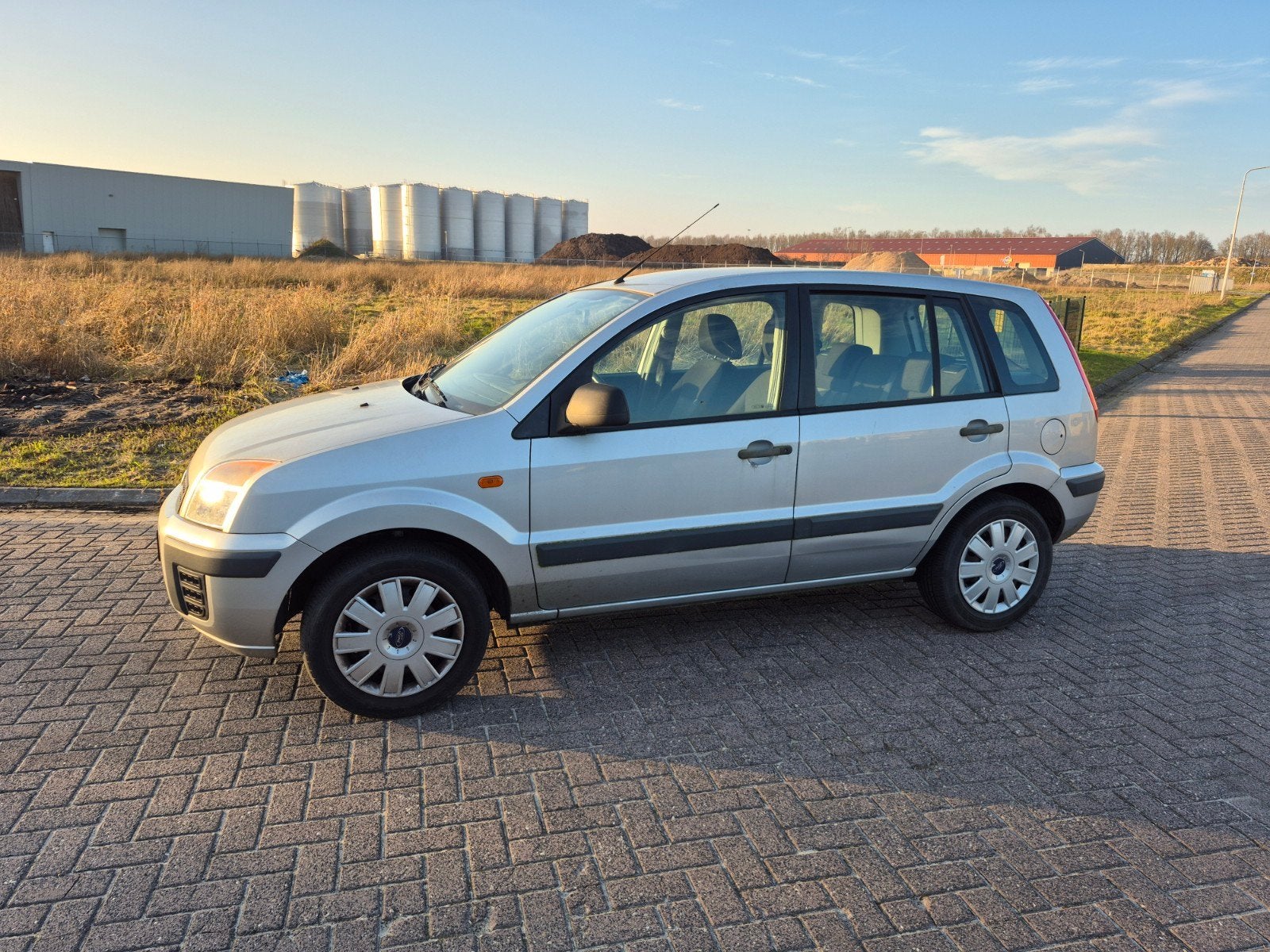 Ford Fusion 1.4 16V 2010 Grijs, Voorwielaandrijving, 49 €/maand, Origineel Nederlands, Bedrijf
