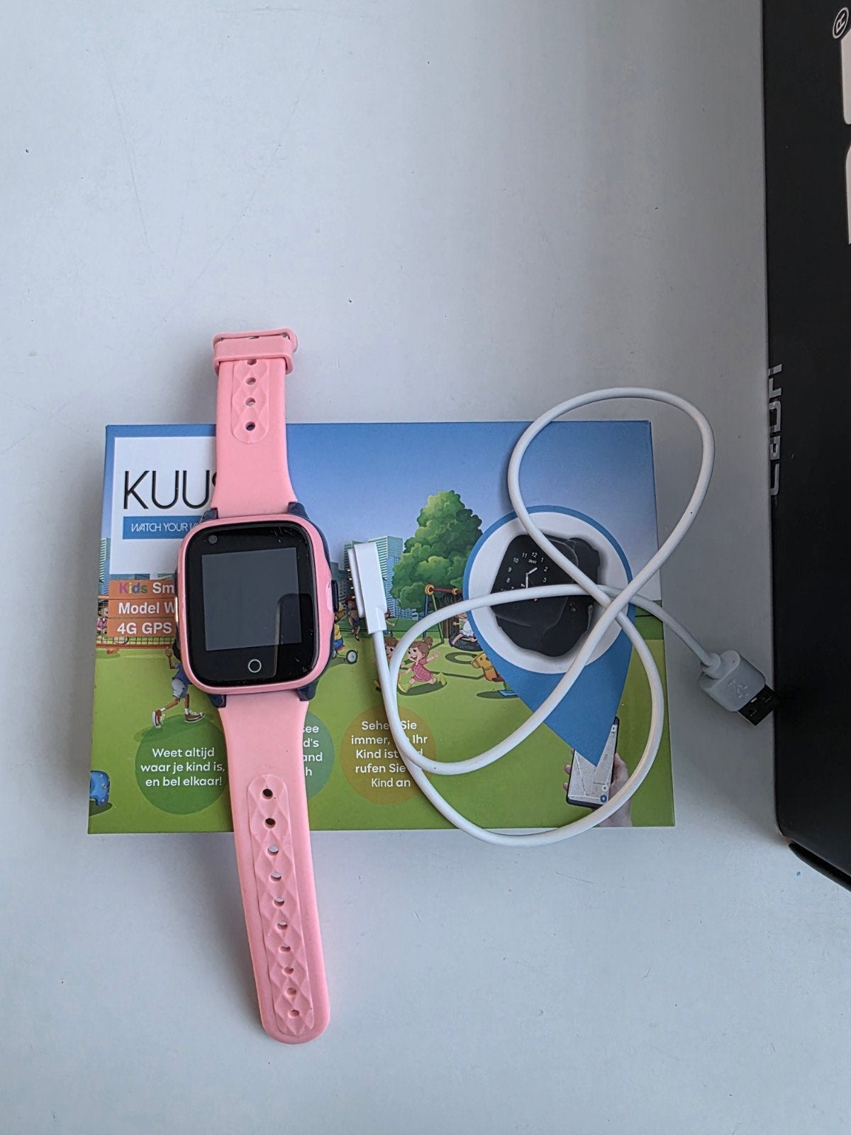 Kuus W2 Smartwatch voor Kinderen - Roze met GPS en 4G, Sieraden, Tassen en Uiterlijk, Smartwatches, Kuus, Nieuw, Ophalen of Verzenden