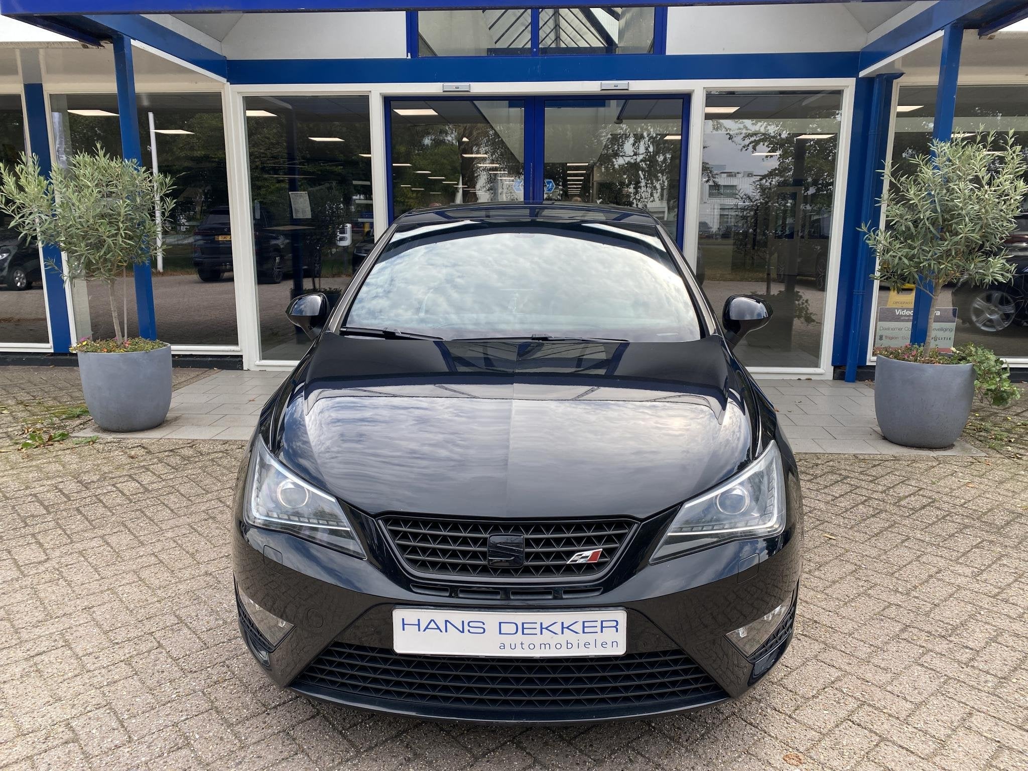 SEAT Ibiza SC 1.4 TSI Cupra Stoel verwarming / Cruise contro, Auto's, Euro 5, Stof, Gebruikt, Zwart