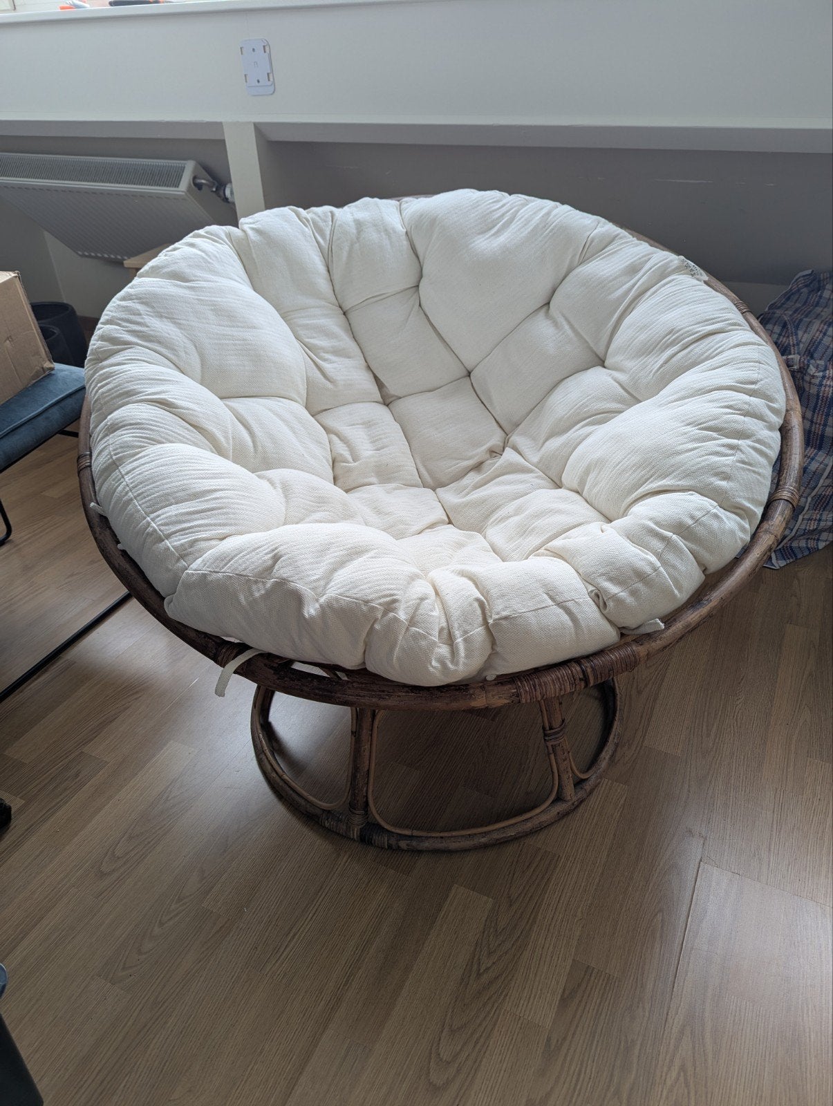 Zo goed als nieuwe Papasan tuinstoel met kussen, Ophalen