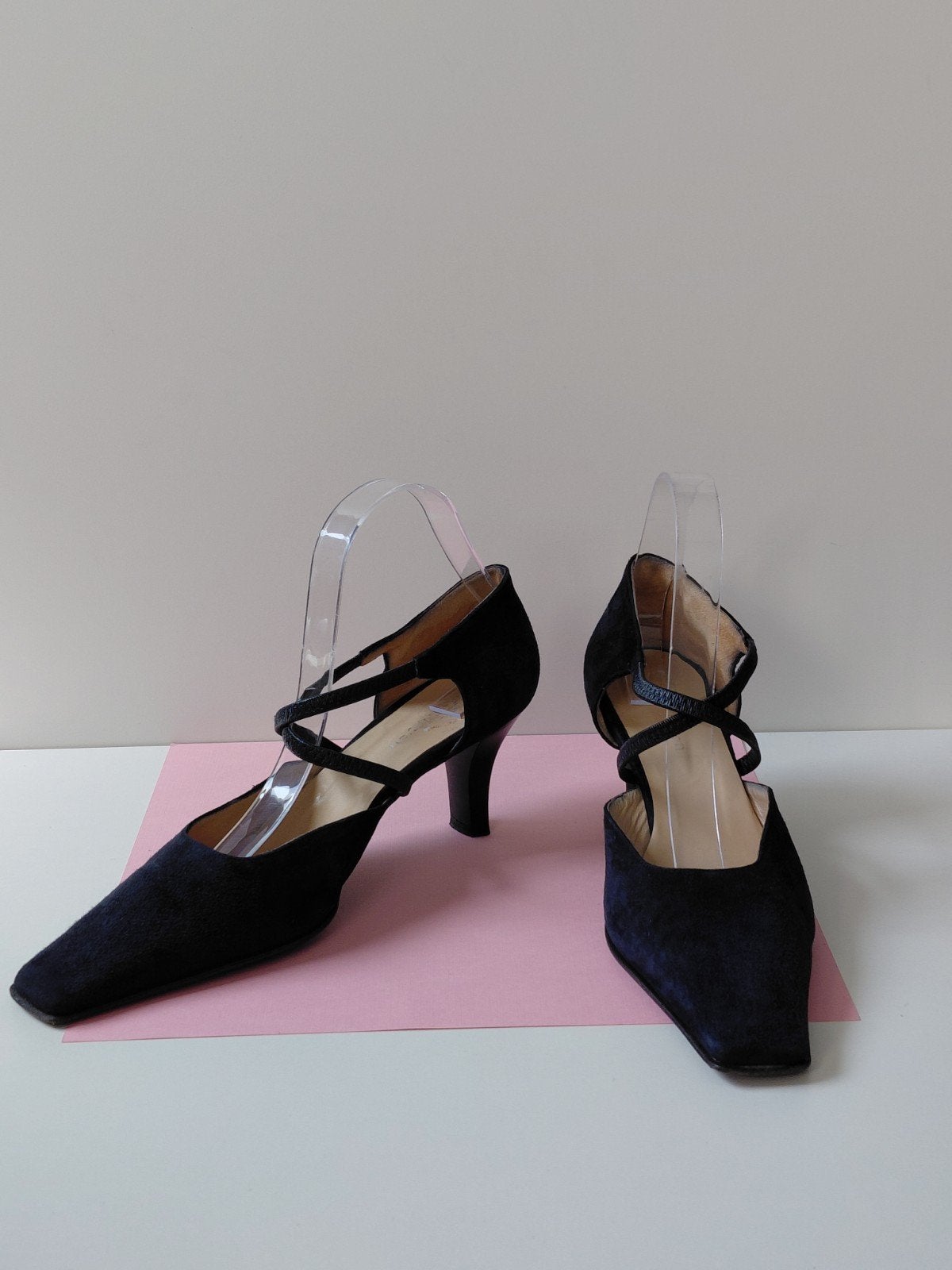 Nachtblauwe suède Paul Noyen pumps 40, Kleding | Dames, Schoenen, Pumps, Blauw, Ophalen of Verzenden, Zo goed als nieuw