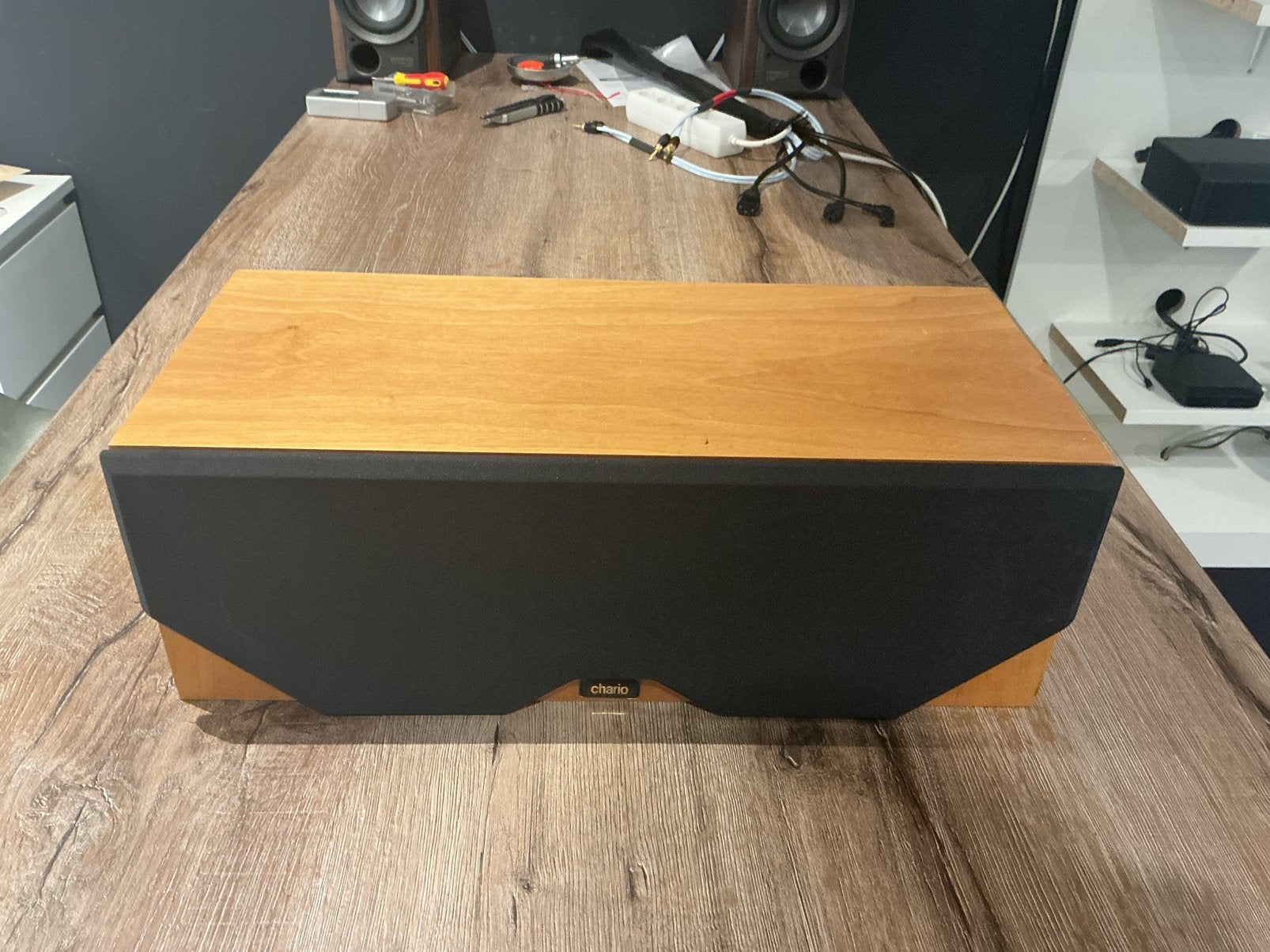 Chario Syntar centerspeaker, Zo goed als nieuw, 120 watt of meer, Center speaker, Ophalen