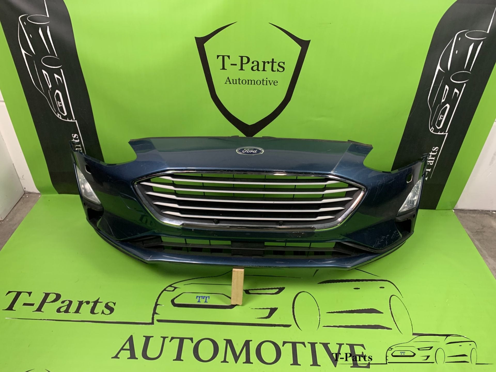 Ford focus mk4 voorbumper bumper compleet grille rooster