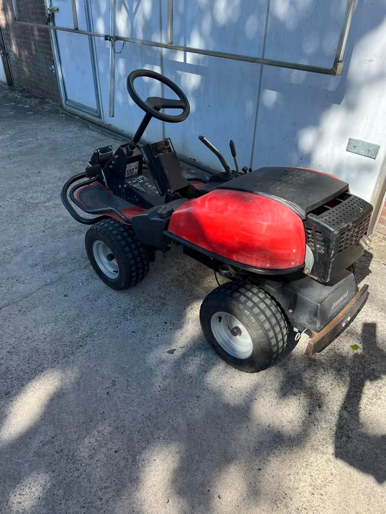 Zitmaaier voor onderdelen of werkend te maken, Tuin en Terras, Zitmaaiers, Ophalen, Zo goed als nieuw