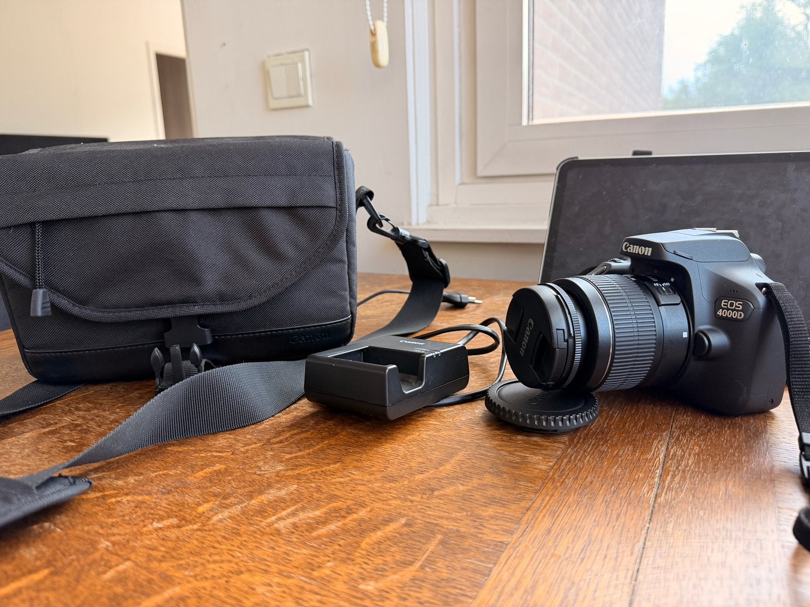 Canon EOS4000D Kit, Ophalen of Verzenden, Zo goed als nieuw, Canon