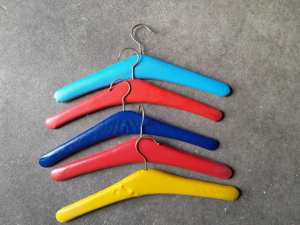 vintage kledinghangers, Ophalen of Verzenden, Zo goed als nieuw, Overige materialen, Kinderen en Volwassenen