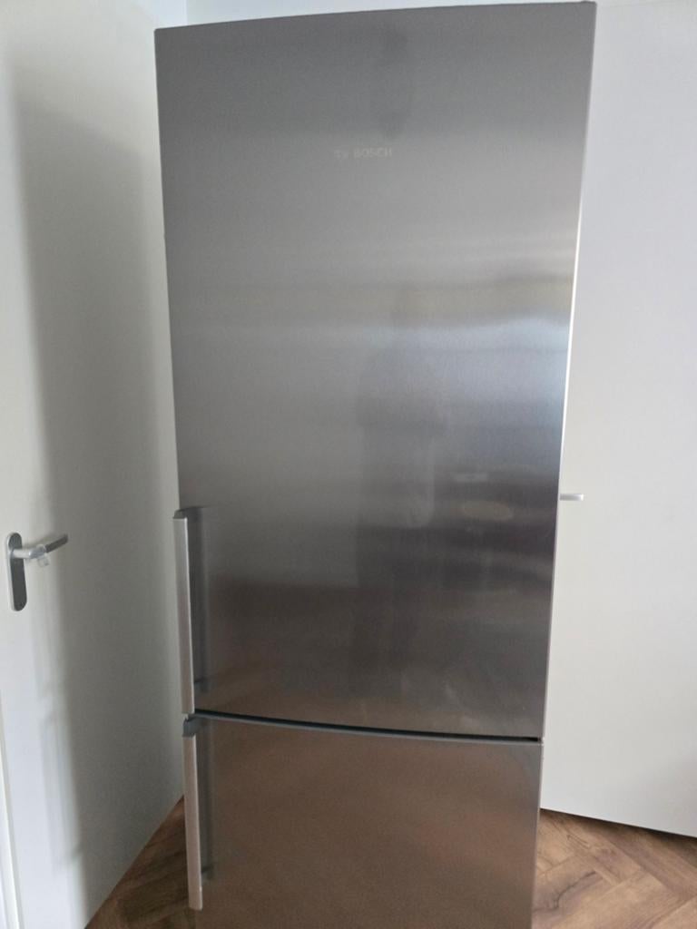 Koelkast 70 CM BREEDU, 200 liter of meer, 60 cm of meer, Met aparte vriezer, Zo goed als nieuw