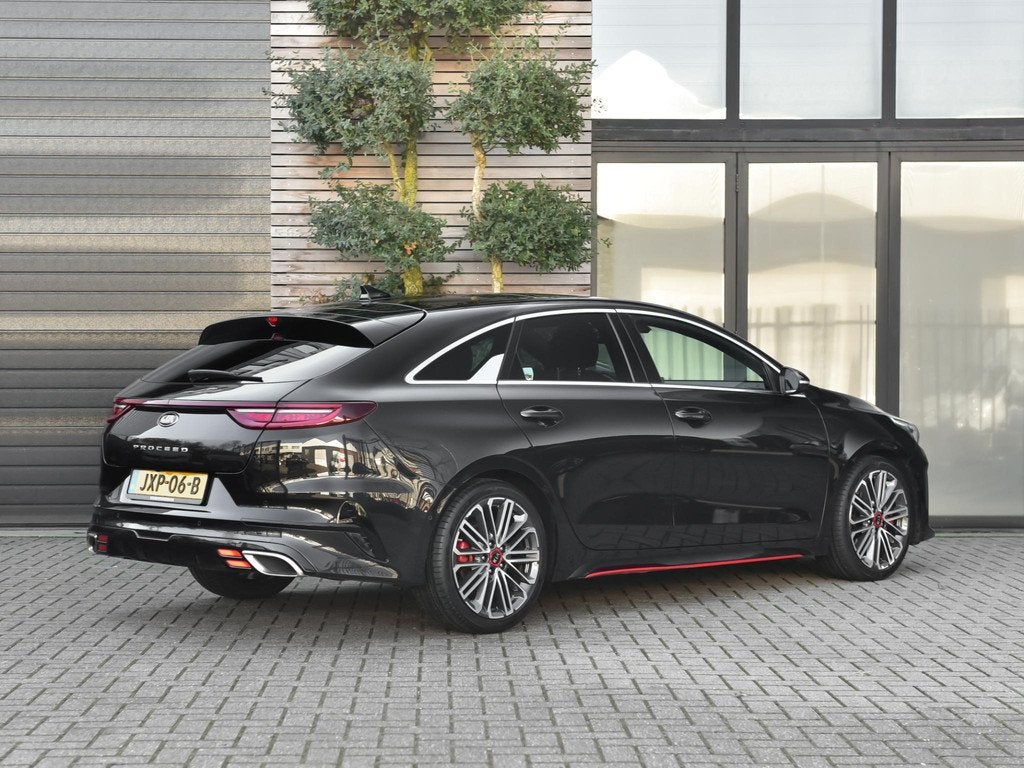 Kia ProCeed 1.6 T-GDI GT Panoramadak Alcantara adaptive crui, Auto's, Kia, Adaptive Cruise Control, Stof, Gebruikt, Zwart