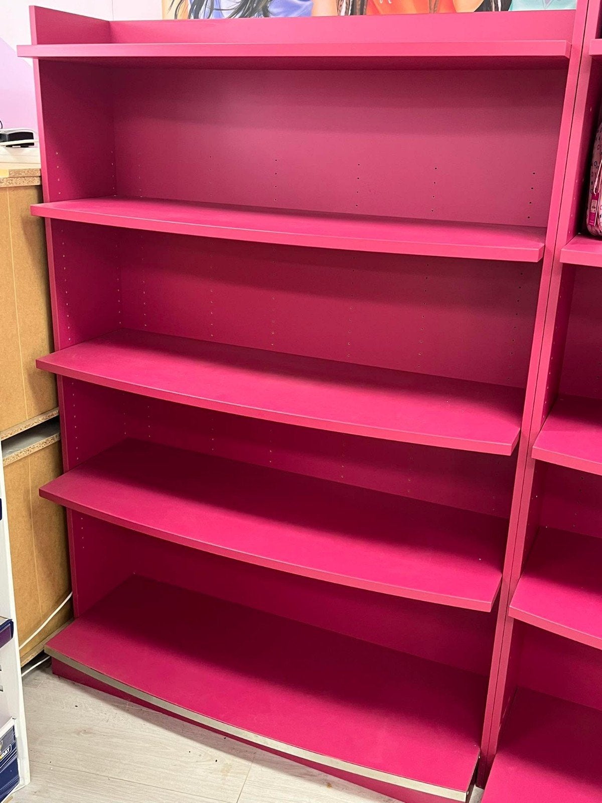 prachtige fuchsia wandkast boekenkast stellingkast, Ophalen, 50 tot 100 cm, Zo goed als nieuw, 150 tot 200 cm