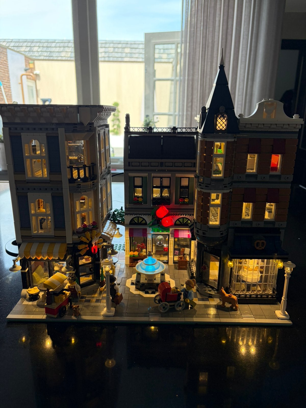 LEGO Creator Expert Assembly Square 10255, Ophalen, Zo goed als nieuw