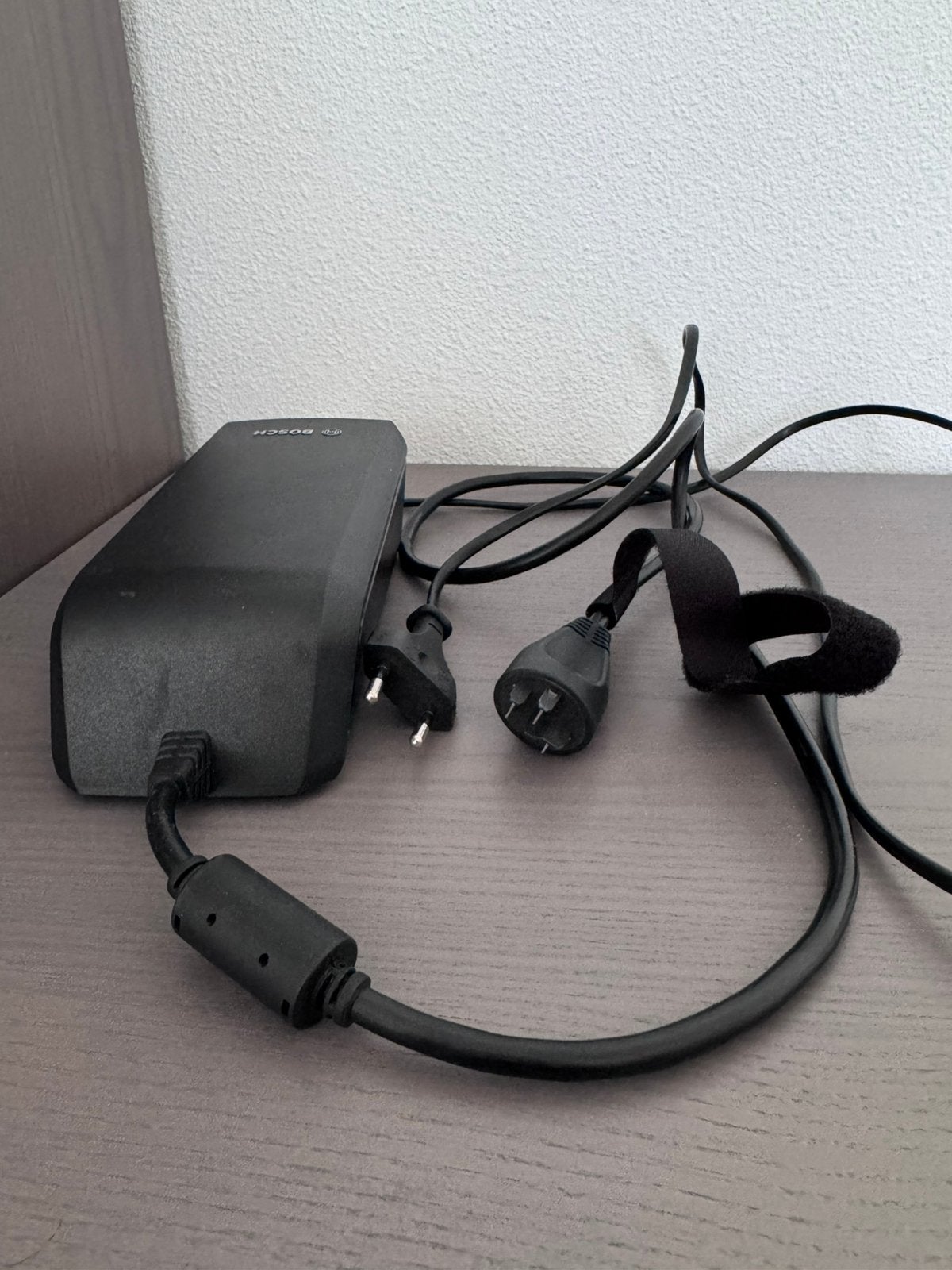 Titel  Originele Bosch eBike acculader 4A 36V  Charger, Ophalen, Zo goed als nieuw