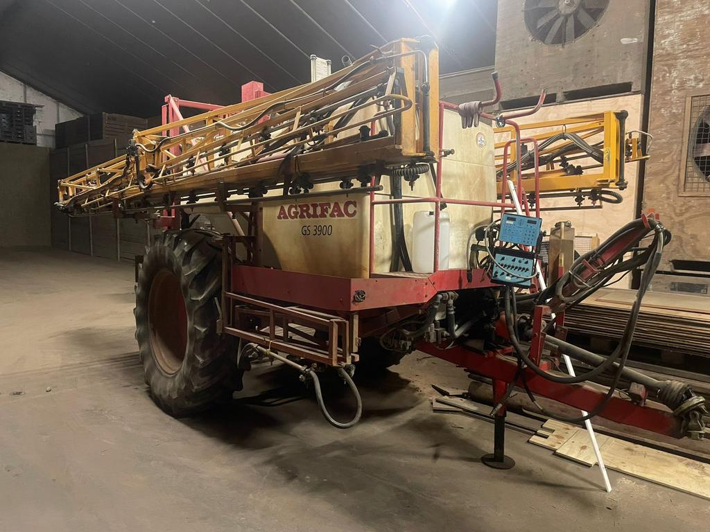 Agrifac getrokken spuit GS3900, Ophalen