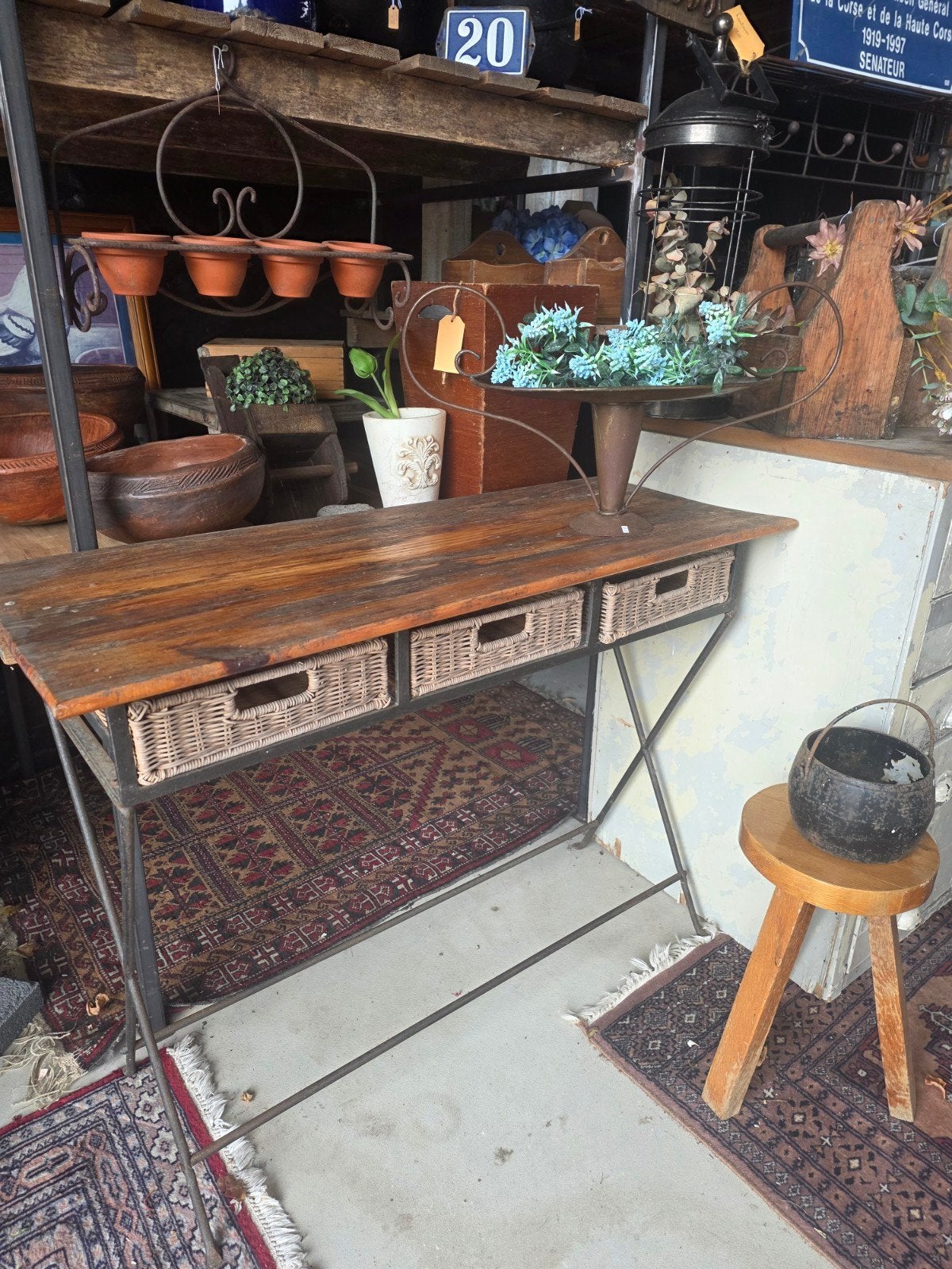 brocante ijzeren sidetable, Huis en Inrichting, Tafels | Sidetables, Ophalen, 25 tot 50 cm, Rechthoekig, 100 tot 150 cm