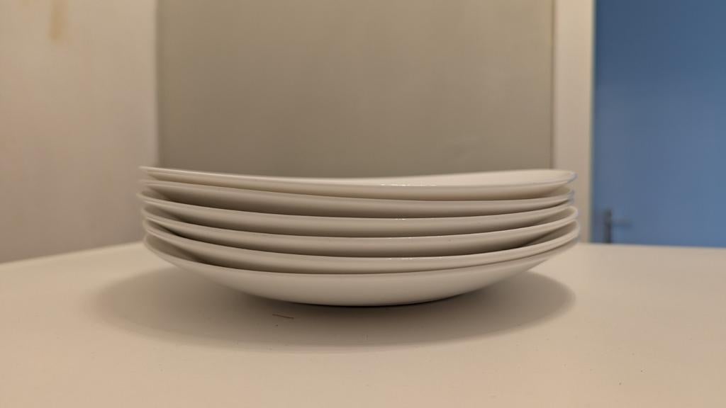 Ikea skyn bone 21986 wit porselein 6 ontbijt borden., Gebruikt, Ophalen of Verzenden, Bord(en), Overige stijlen