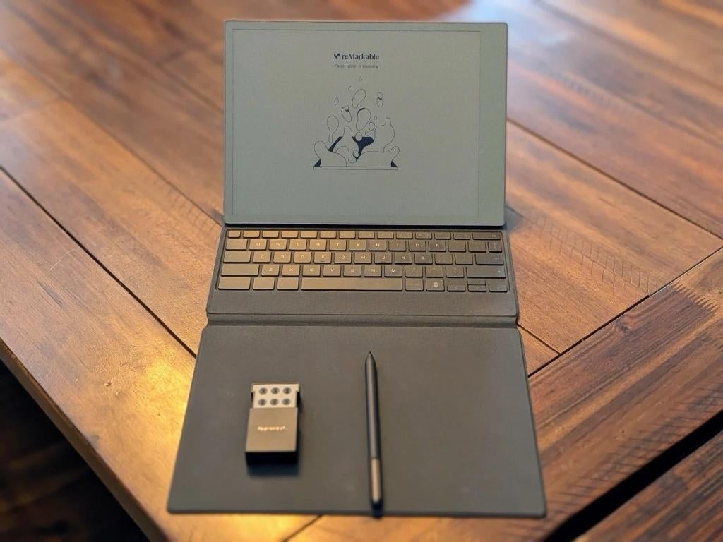 ReMarkable Paper Pro 11.8" compleet met Type Folio, Computers en Software, Tekentablets, Ophalen of Verzenden, Zo goed als nieuw