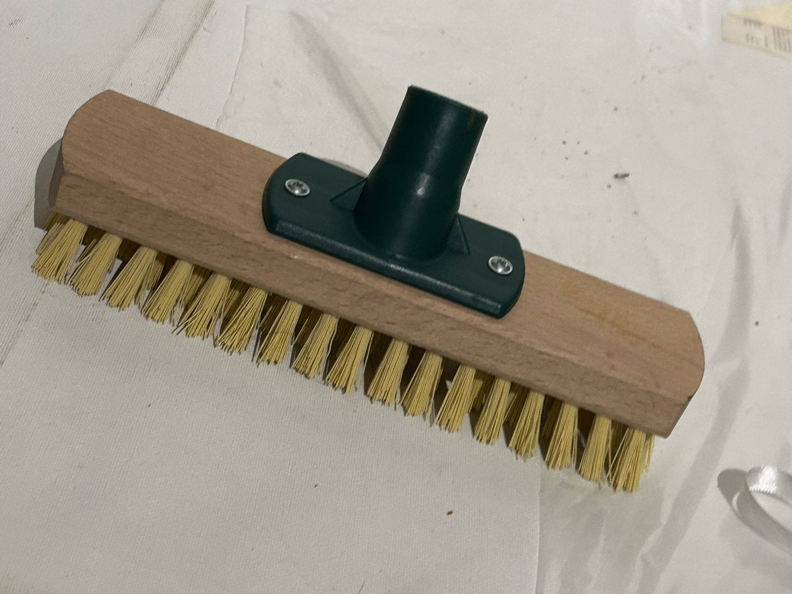 Houten schrobborstel met steelbevestiging, Ophalen of Verzenden, Bezem of Borstel