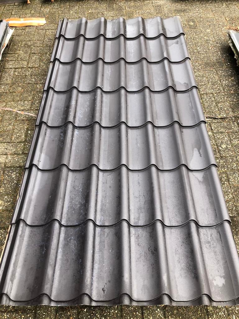 Dakpanplaten, Doe-het-zelf en Verbouw, Dakpannen en Dakbedekking, Zwart, Zo goed als nieuw, 15 m² of meer, Ophalen