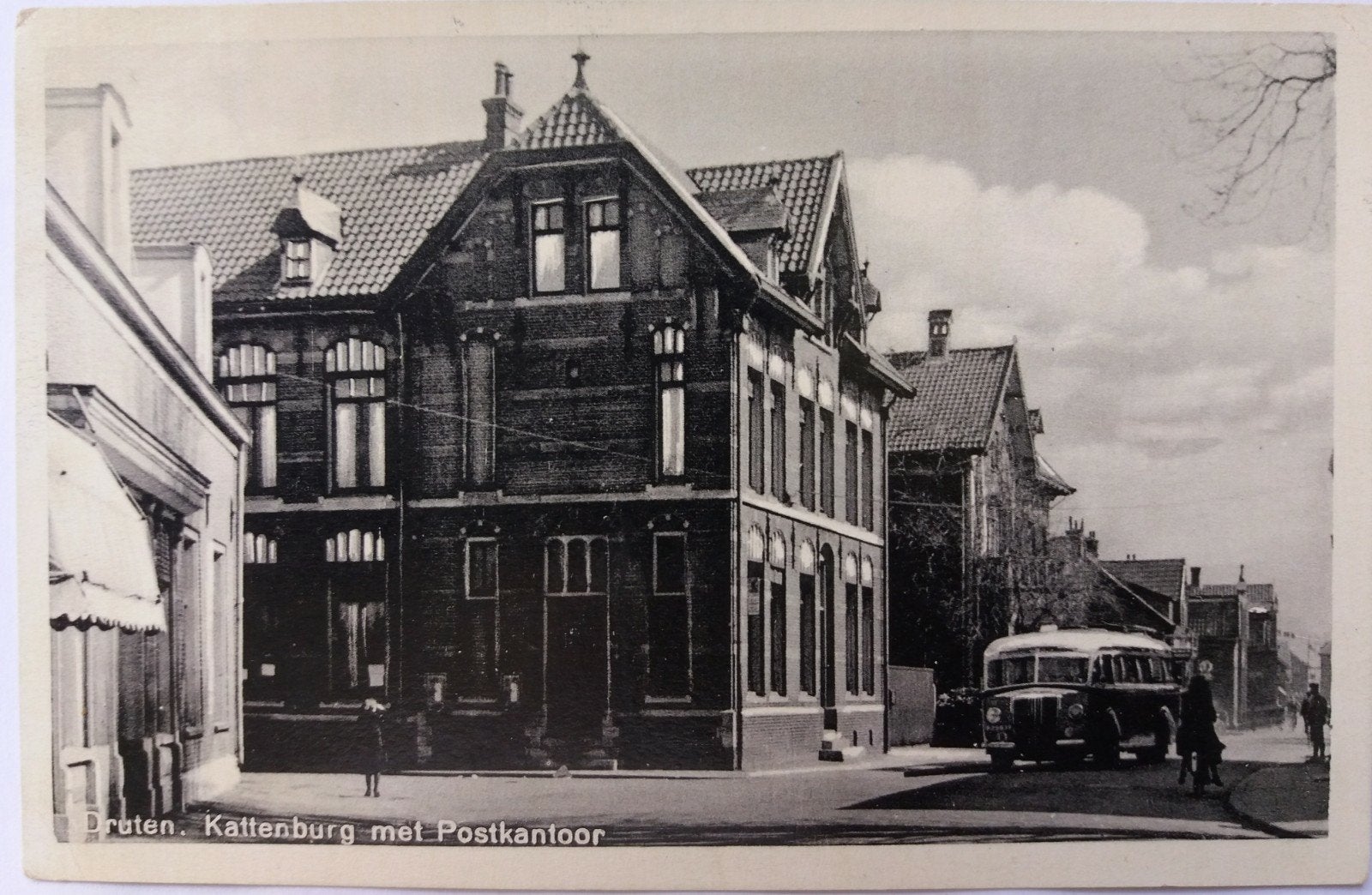 Mooie ansicht(fotokaart: Kattenburg / Postkantoor  in Druten, Verzamelen, Ansichtkaarten | Nederland, Ophalen of Verzenden, 1940 tot 1960