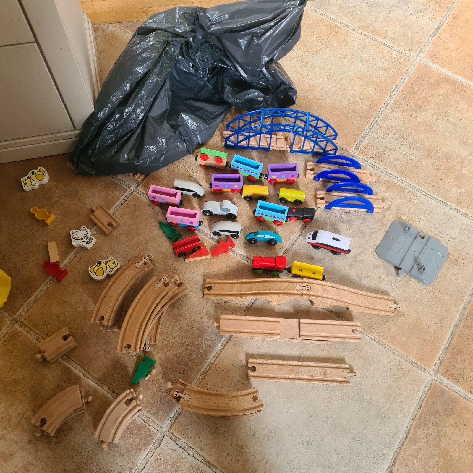 ikea trein electr met rails, Ophalen of Verzenden, Gebruikt