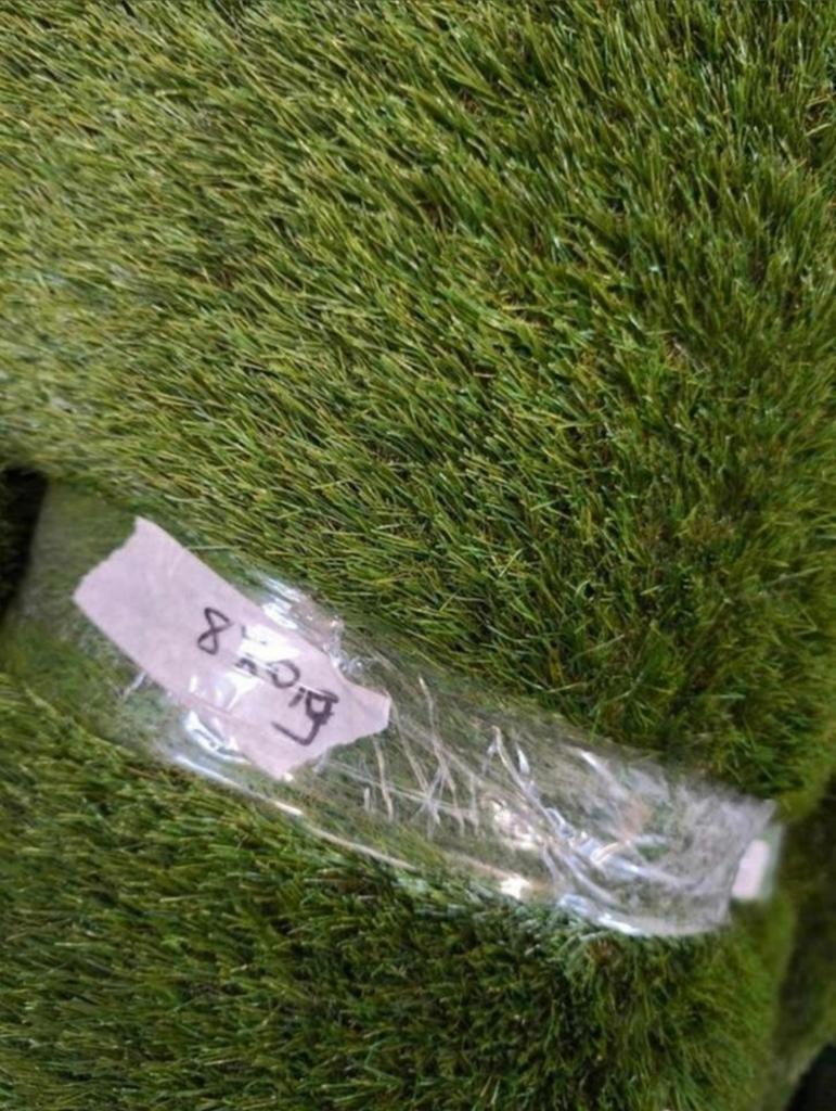 Kunstgras nieuw 800x90 cm, 40 mm hoog, Tuin en Terras, Gras en Kunstgras, Ophalen, Nieuw, Minder dan 10 m², Kunstgras