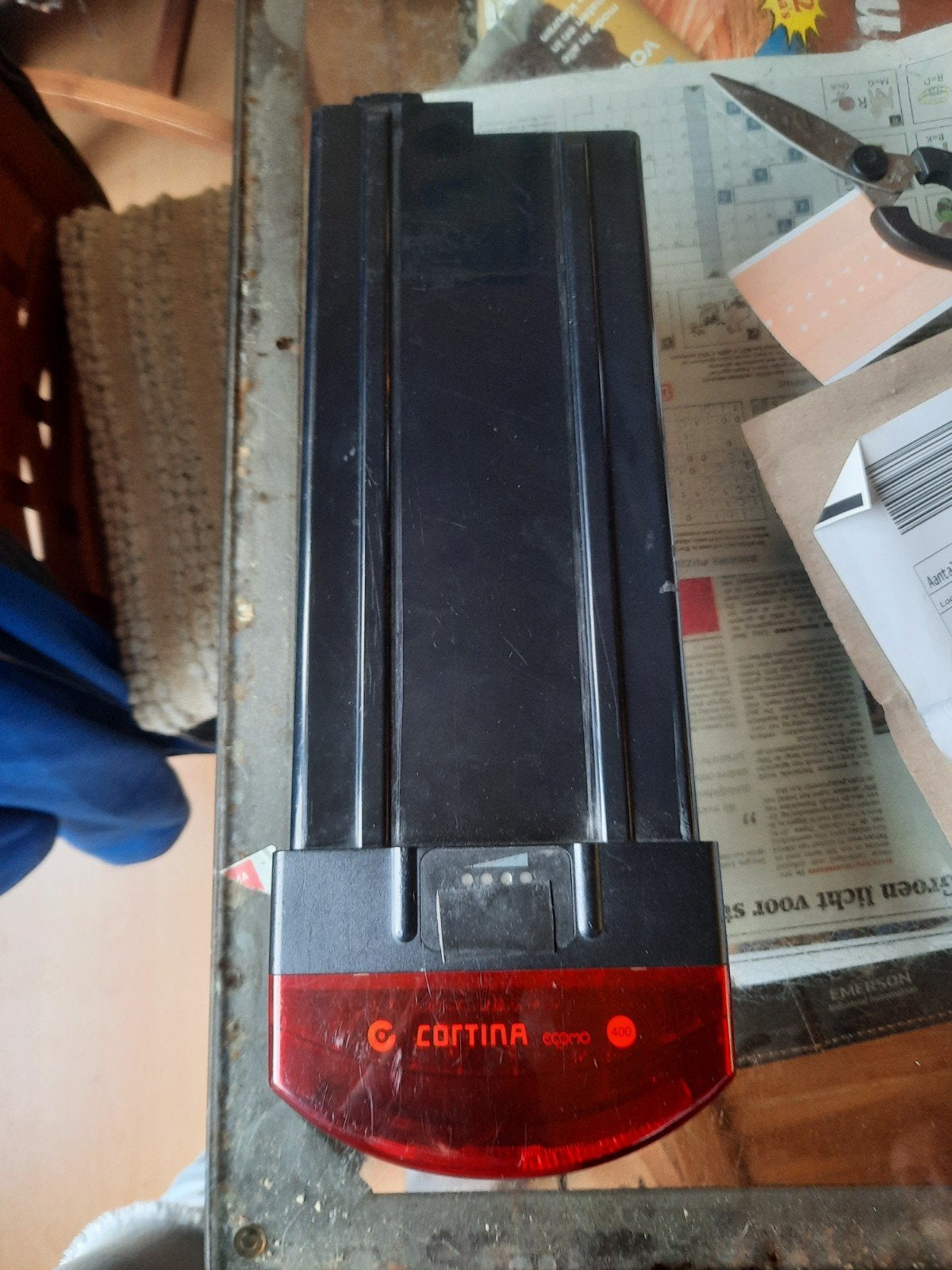 Foto 2 van cortina accu 400 wat