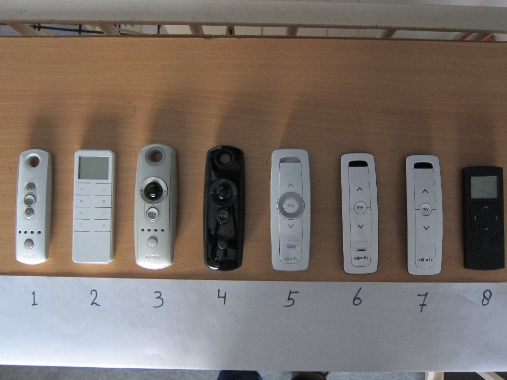 Somfy afstandbedieningen div, Doe-het-zelf en Verbouw, Rolluiken, Ophalen of Verzenden, Wit, Minder dan 100 cm, Minder dan 100 cm