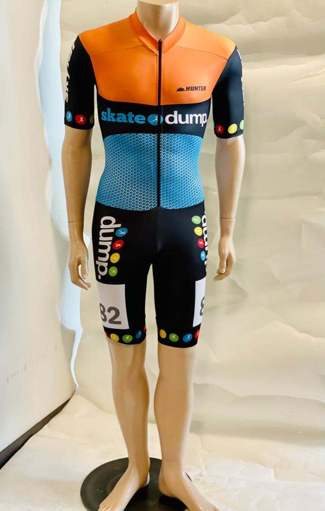 Skeelerkleding skeelerpak snelpak speedsuit Hunter maat M, Sport en Fitness, Skeelers, Ophalen of Verzenden, Zo goed als nieuw