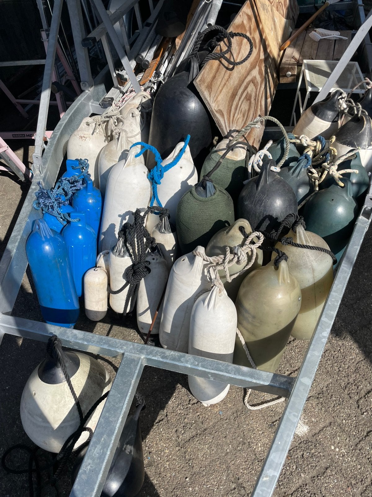 Serie gebruikte stootwillen (fenders) verschillende maten,, Watersport en Boten, Bootonderdelen, Ophalen, Gebruikt, Ankeren en Afmeren