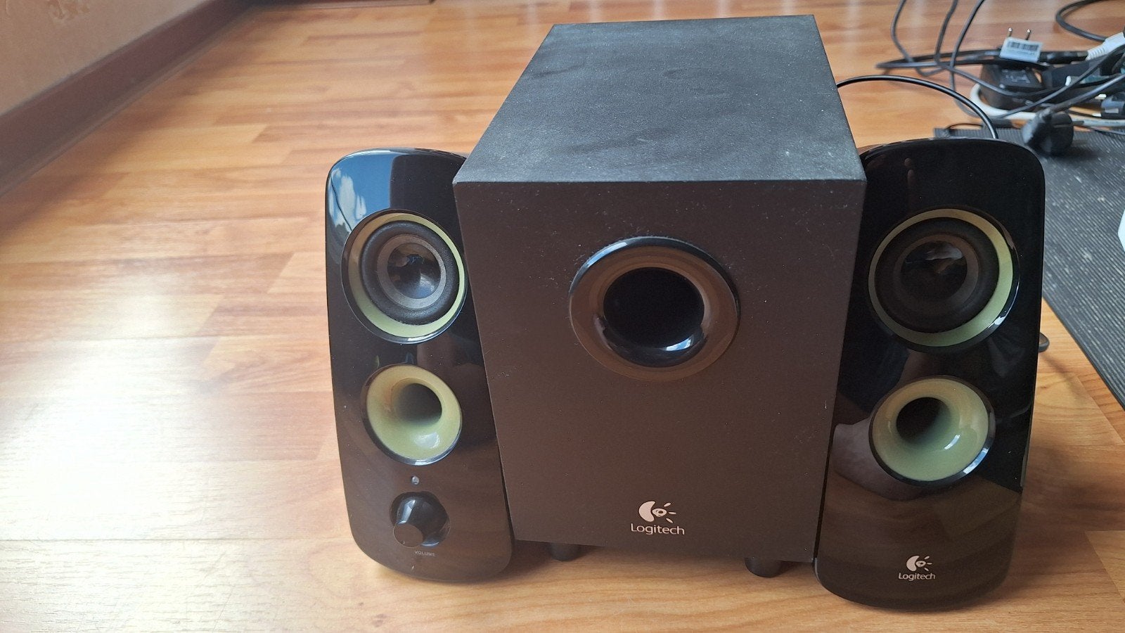 Logitech 2.1 Luidsprekerset met Subwoofer, Computers en Software, Pc speakers, Ophalen, Gebruikt, Audiokanaal 2.1, Logitech