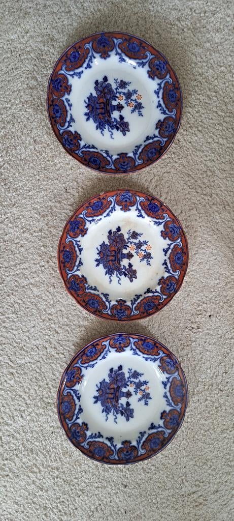 Antieke Minton 'Flow Blue' Polychrome Borden Set (3), Antiek en Kunst, Ophalen of Verzenden