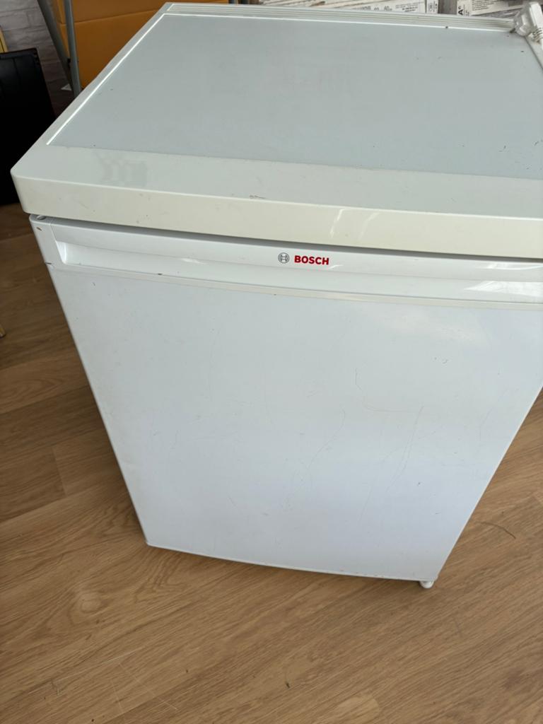 Bosch koelkast ktr16a21, Witgoed en Apparatuur, 200 liter of meer, 60 cm of meer, Ophalen, 85 tot 120 cm