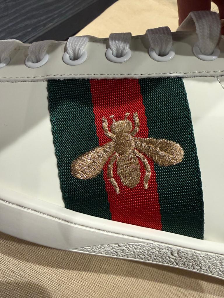 Gucci Ace sneakers met bijenborduurwerk, Ophalen of Verzenden, Nieuw, Wit