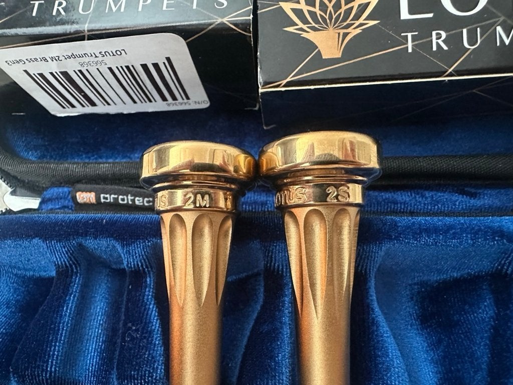 Lotus 2S / 2M Gen 3 Bes Trompet Mondstuk. Zo goed als nieuw!, Muziek en Instrumenten, Blaasinstrumenten | Trompetten, Verzenden