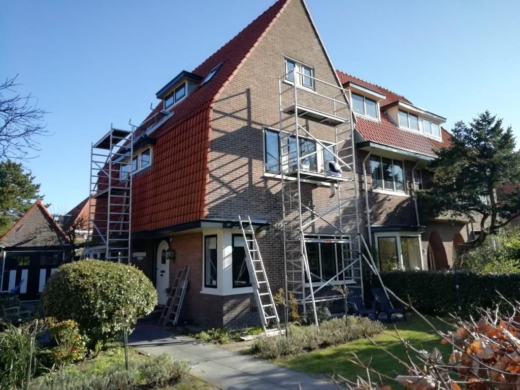 Verhuur Aluminium Rolsteiger hoogte t/m 12 mtr, Ophalen of Verzenden, Gebruikt, Rolsteiger of Kamersteiger, 5 meter of hoger