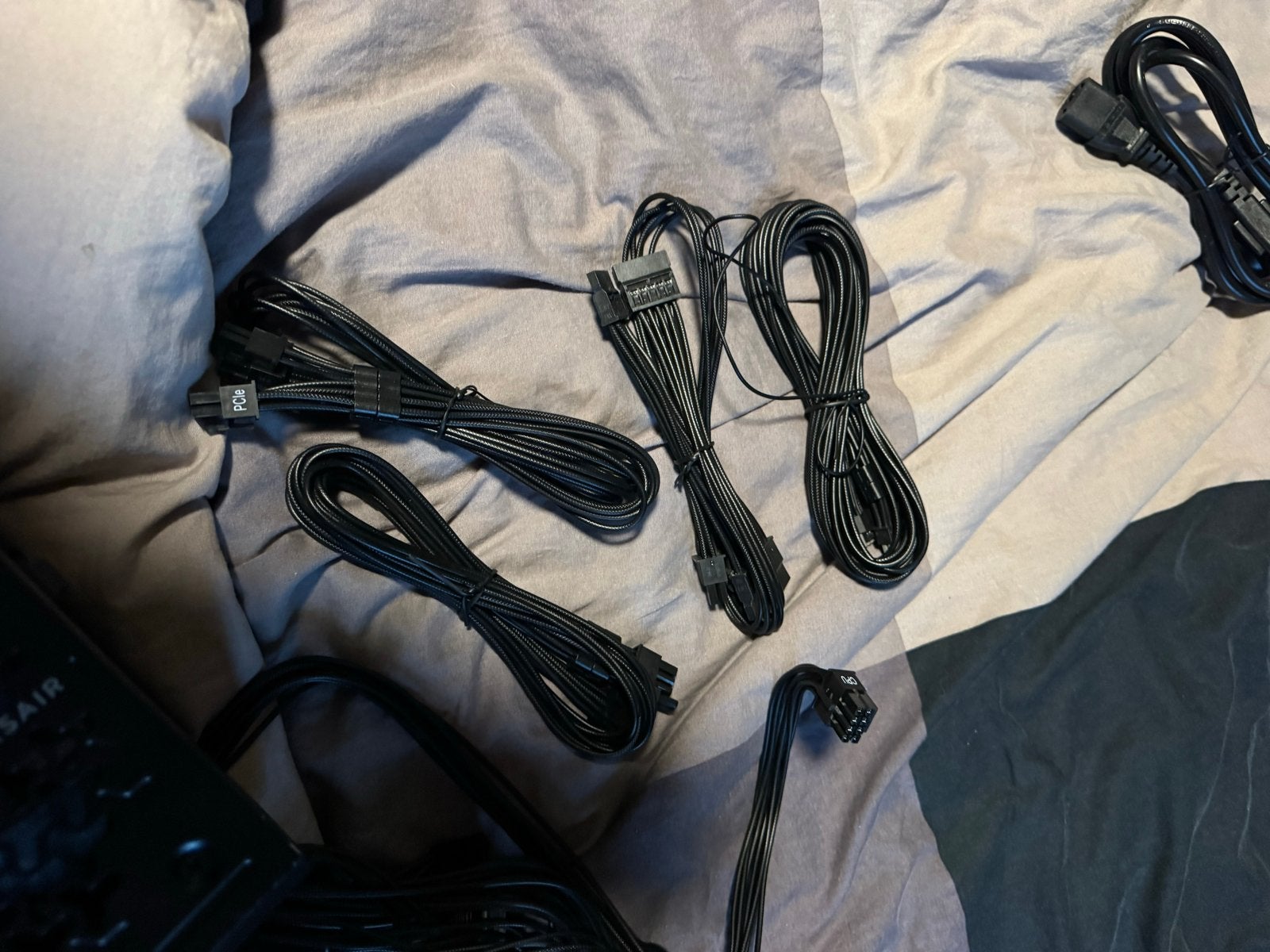 ASRock Phantom Gaming D Radeon RX 7600 & Corsair RM650e, Computers en Software, Videokaarten, AMD, GDDR6, PCI-Express 4, Ophalen of Verzenden