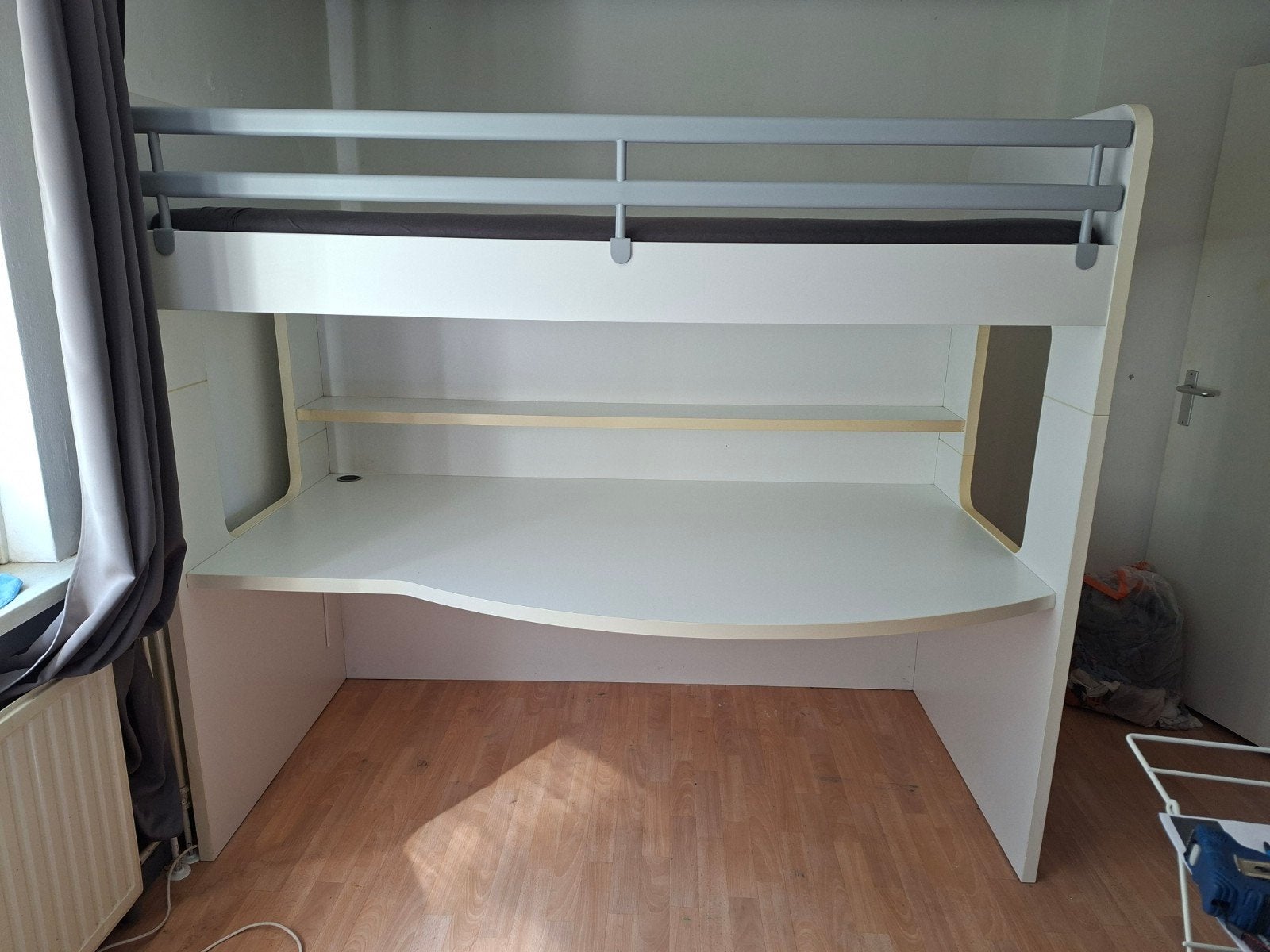 Degelijke Hoogslaper met Bureau en Matras, Huis en Inrichting, Ophalen, Gebruikt, Eenpersoons, 160 tot 180 cm