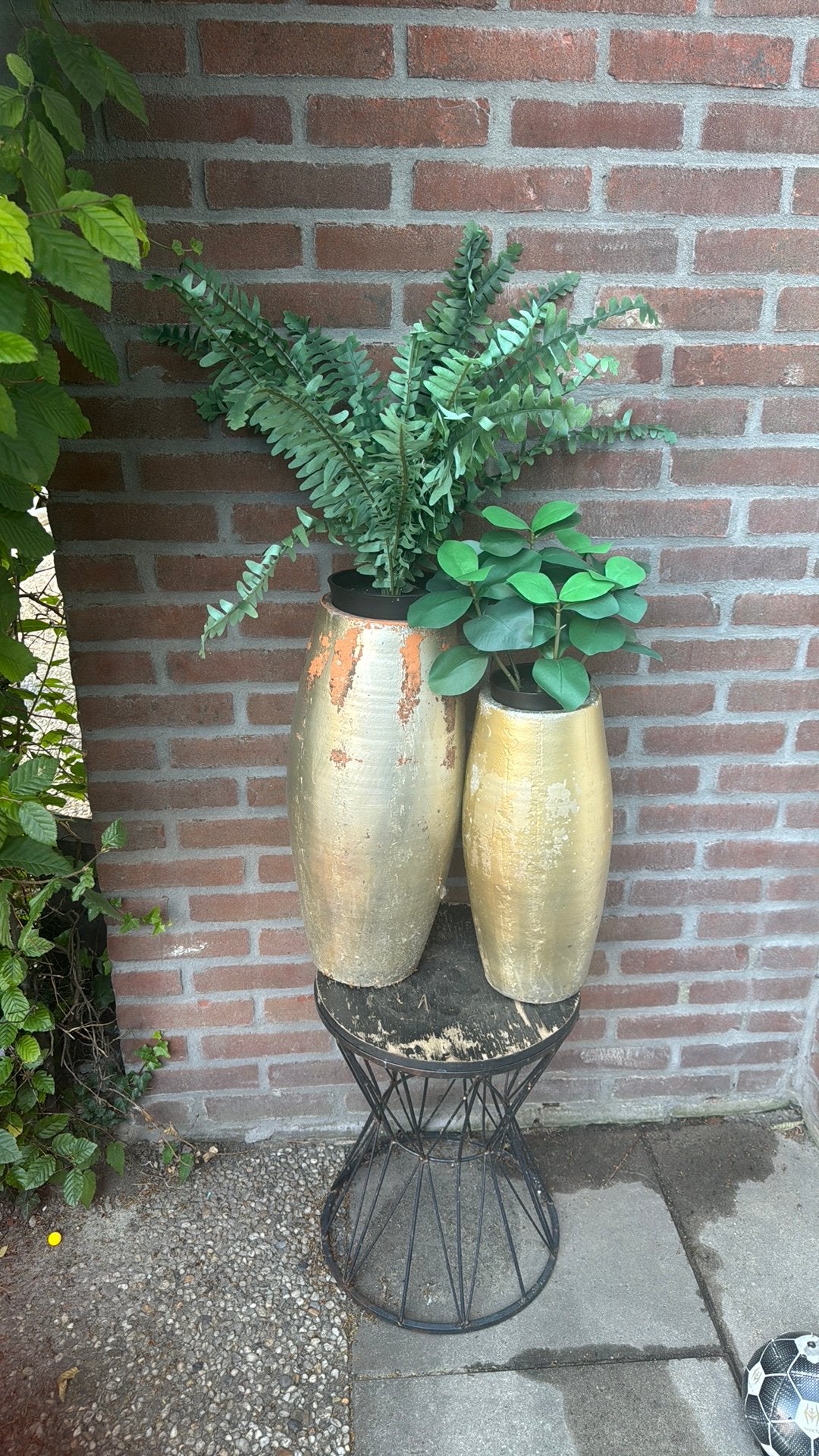 2 grotte plantenpotten/ bloemen pot, Ophalen of Verzenden, Zo goed als nieuw