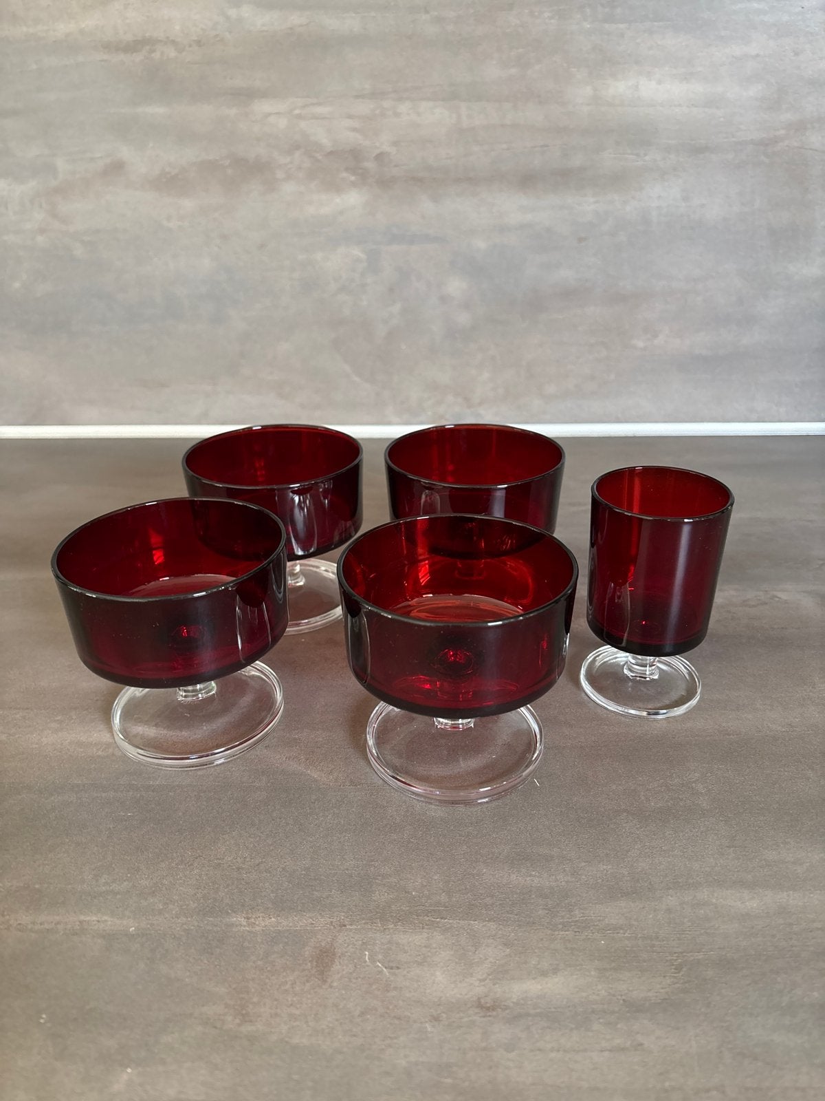 Luminarc Set van 4 robijnrode glazen schaaltjes en 1 glaasje, Ophalen
