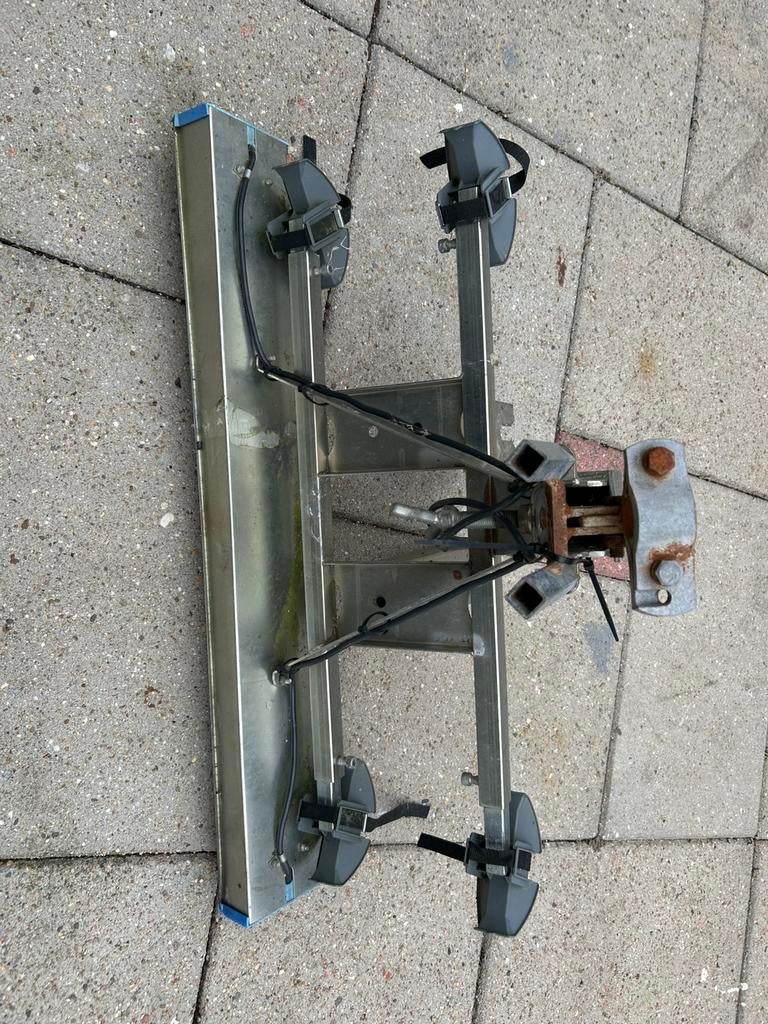 Fietsendrager, Auto diversen, Fietsendragers, Ophalen, Brede banden, Zo goed als nieuw, 2 fietsen