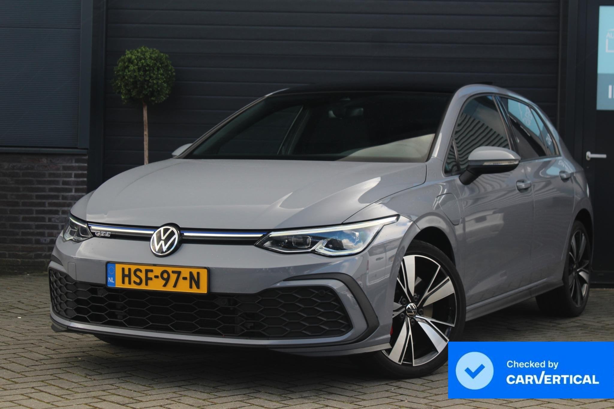 Volkswagen Golf 1.4 eHybrid GTE | Pano | IQ Light | ACC, Auto's, Gebruikt, Euro 6, 4 cilinders, 1524 kg