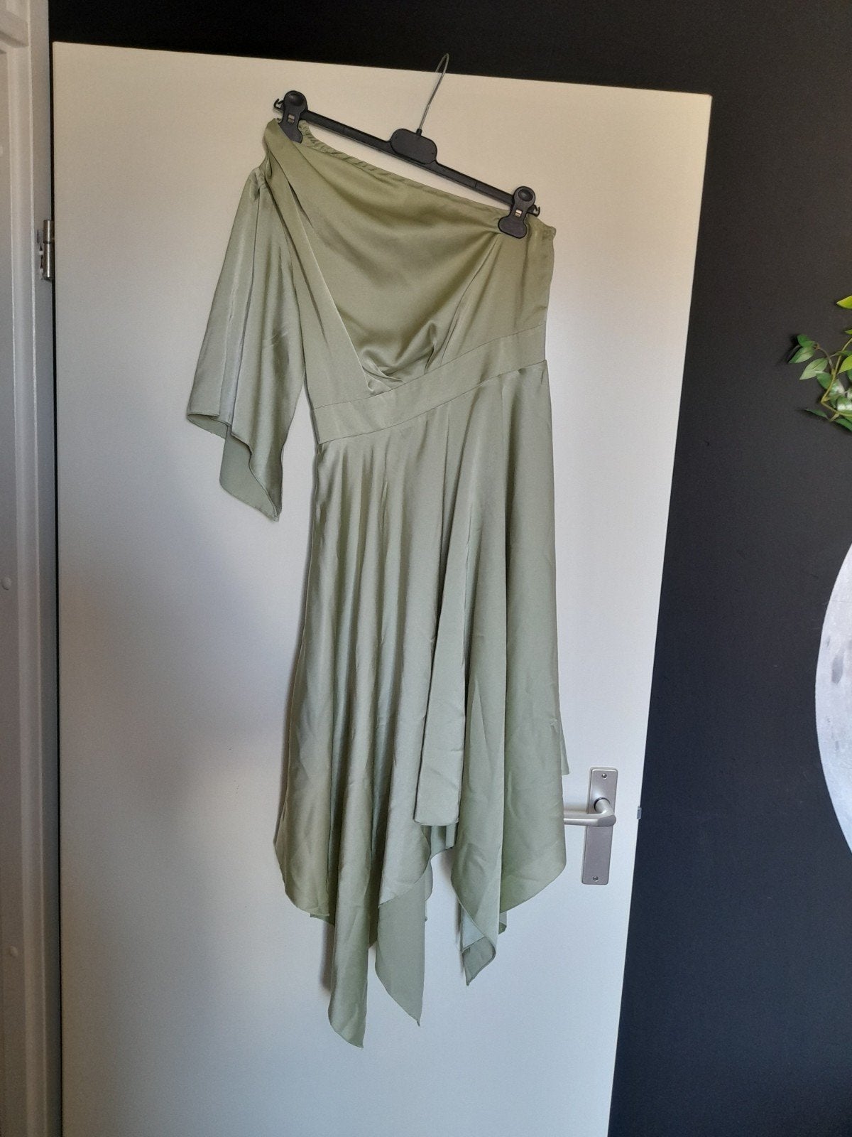 Mooie jurken en broekpak maat S/M €7,50 p.s., Ophalen of Verzenden, Zo goed als nieuw, Maat 36 (S), Onder de knie