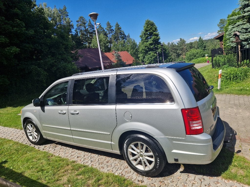Chrysler Town & Country (Grand Voyager) 2008 - Prins LPG, Auto's, Euro 5, 7 stoelen, Leder, Grijs